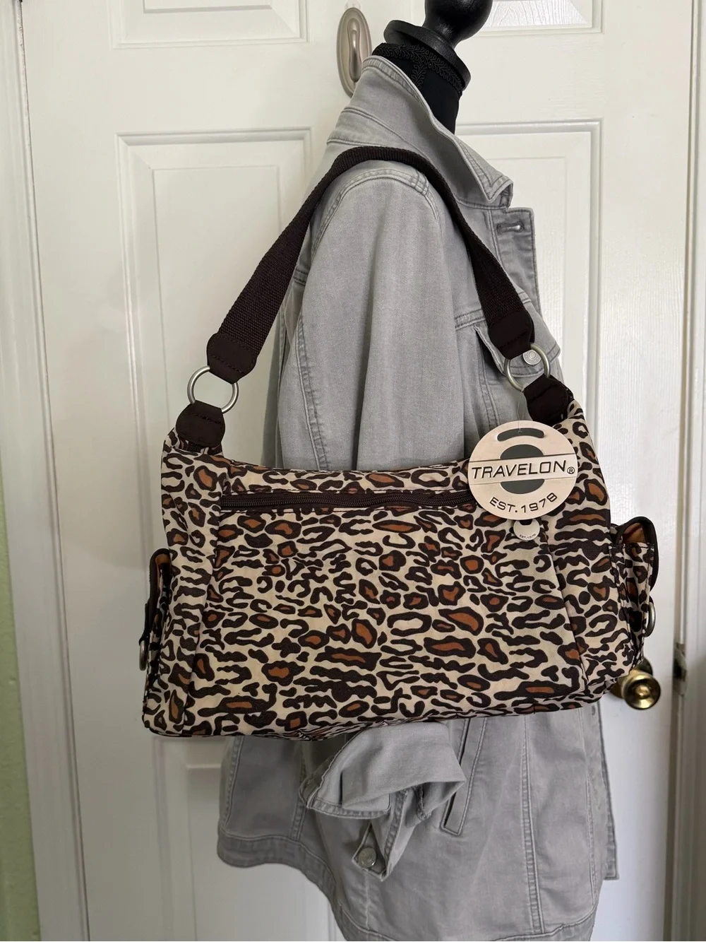 NWT Travelon Leopard Print Stylish Shoulder Bag in Brown and Cream